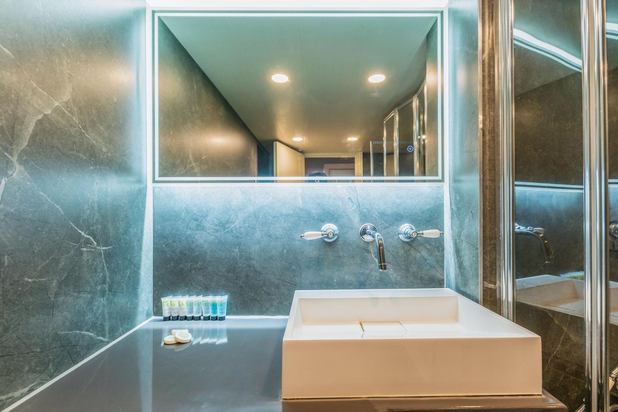 Luxury One Bedroom Flat In Westbourne Terrace London Exteriör bild
